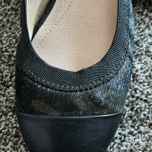 Lands’ End 9.5 Camo Ponyhair Flats - Picture 3 of 4